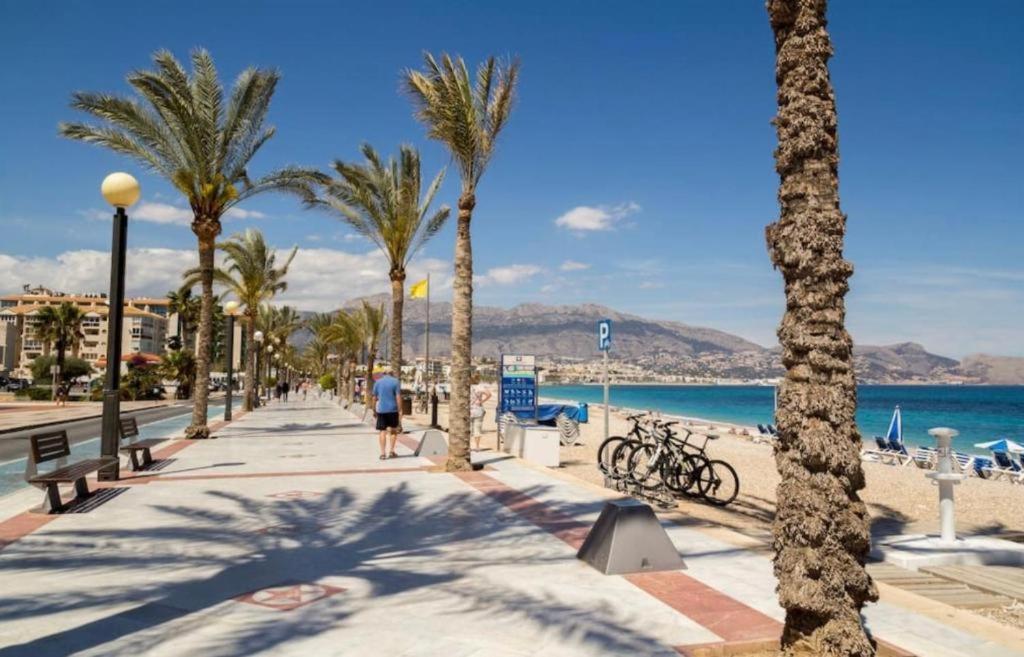 Bright Sunny Albir Beach Apartment 알비르 외부 사진