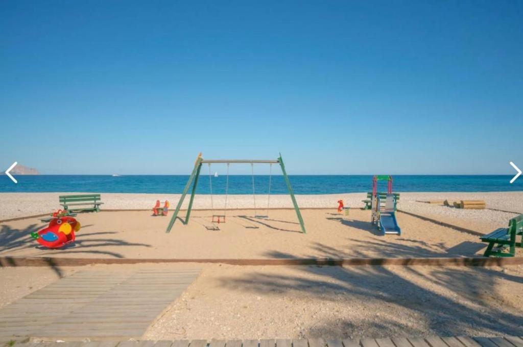 Bright Sunny Albir Beach Apartment 알비르 외부 사진