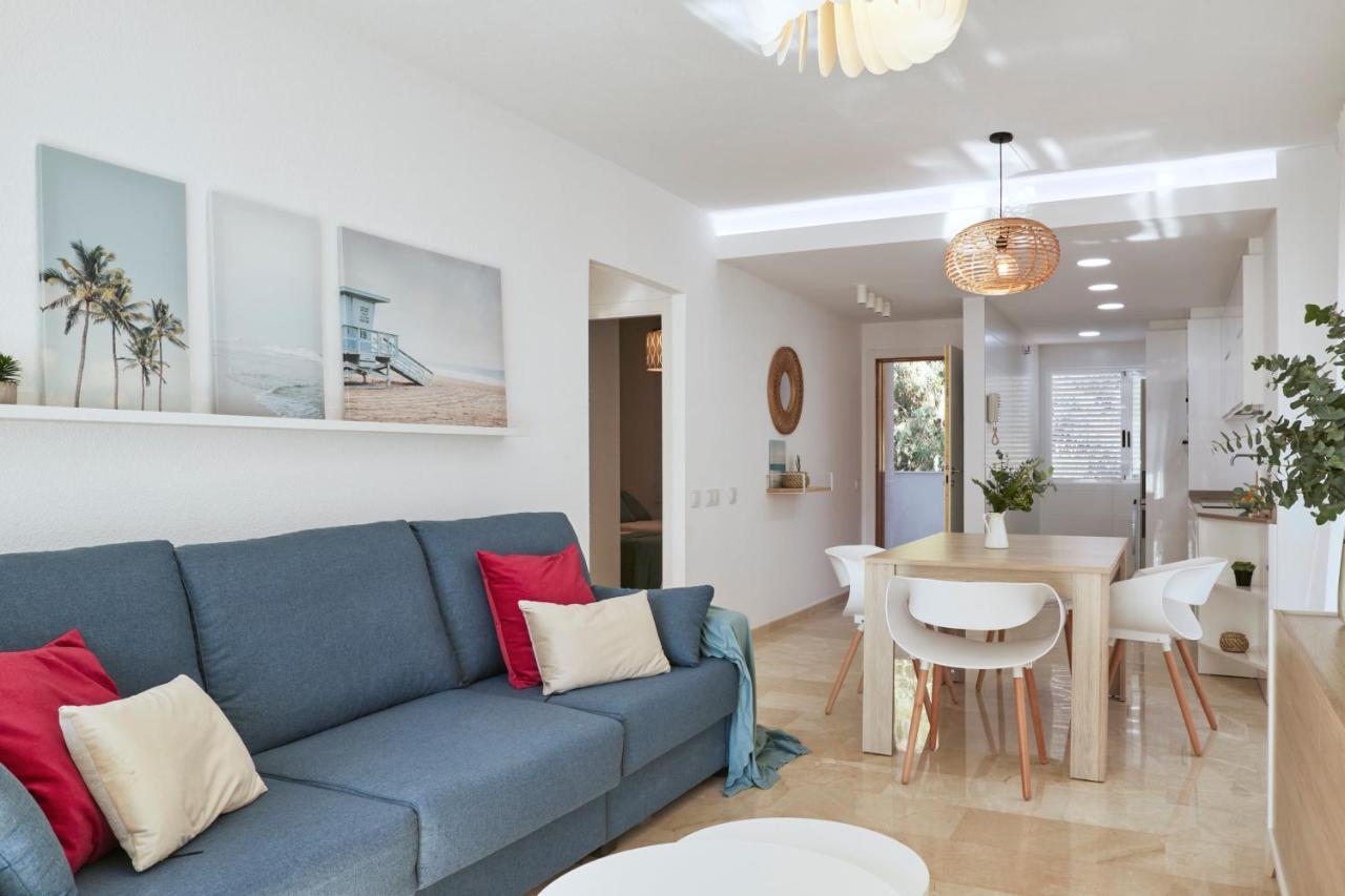 Bright Sunny Albir Beach Apartment 알비르 외부 사진
