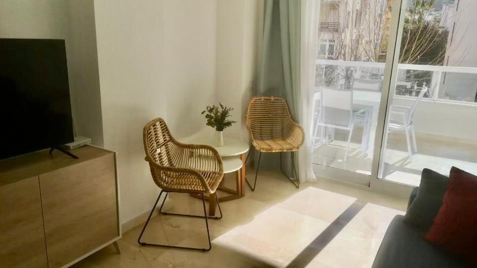 Bright Sunny Albir Beach Apartment 알비르 외부 사진