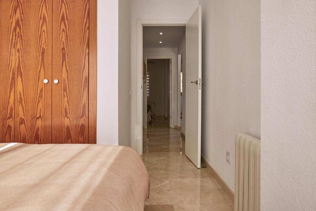 Bright Sunny Albir Beach Apartment 알비르 외부 사진